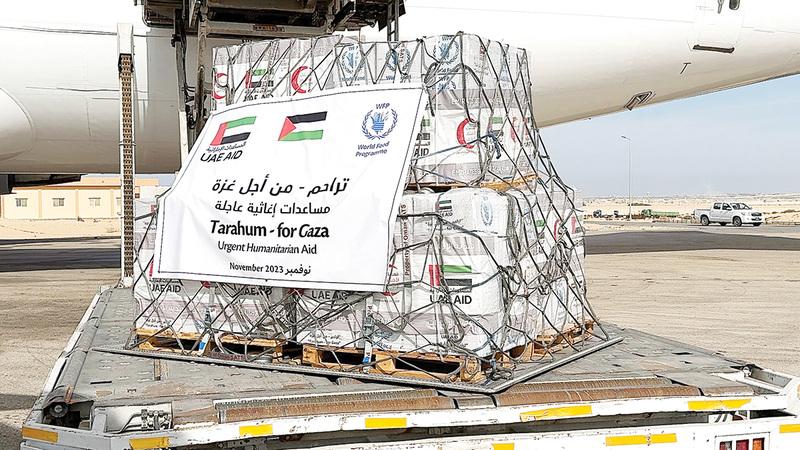 الجسر الجوي الإماراتي لغزة يرتفع إلى 143 طائرة مساعدات خلال 77 يوماً ضمن «الفارس الشهم 3»